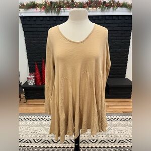 FP Beach pullover long sleeved‎ sweater